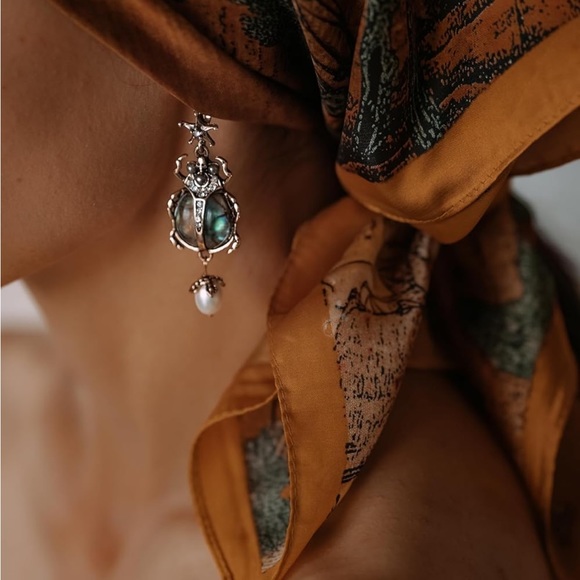 Bohemian Beetle Vintage Diamond Rustic Earrings - Picture 8 of 8